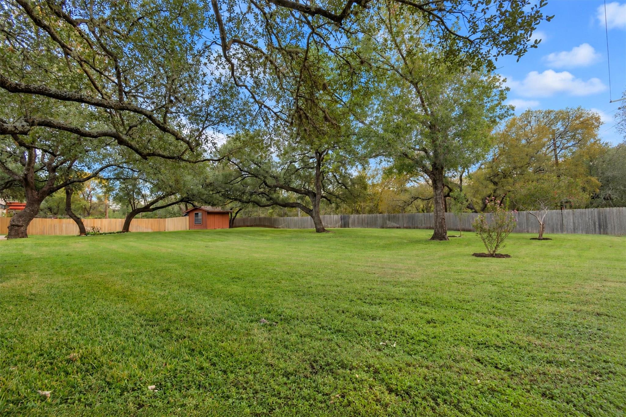3431 Shady Valley DR