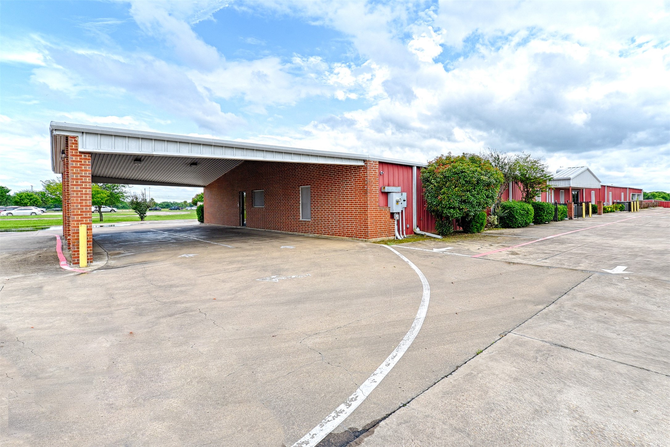 11663 W Hwy 175