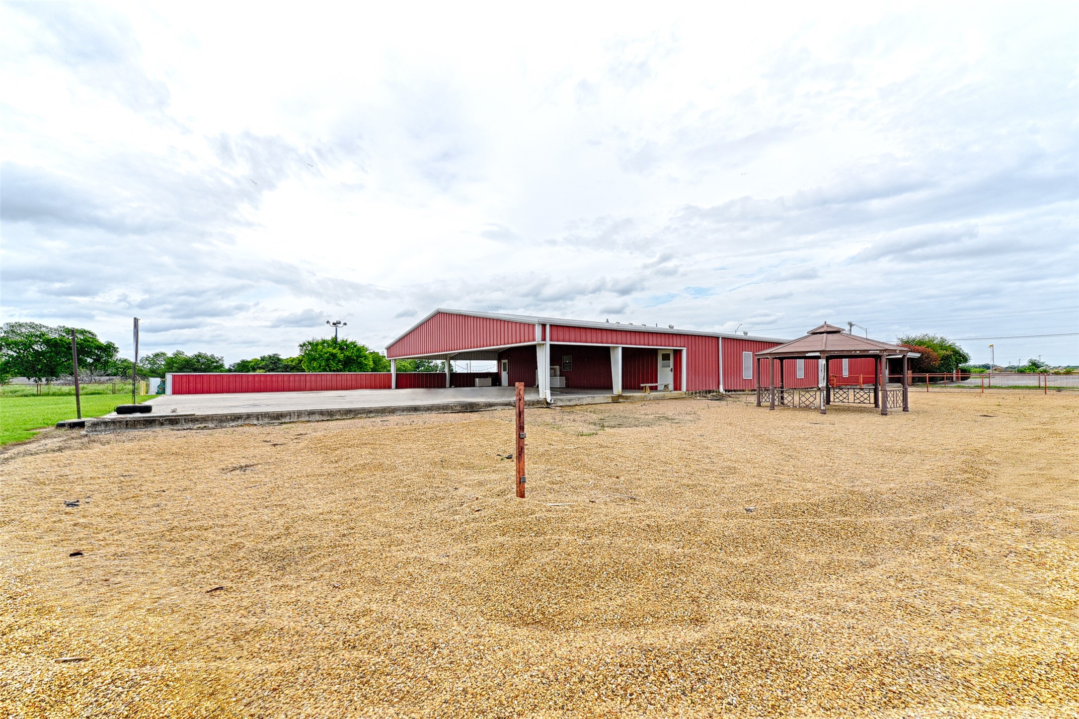 11663 W Hwy 175