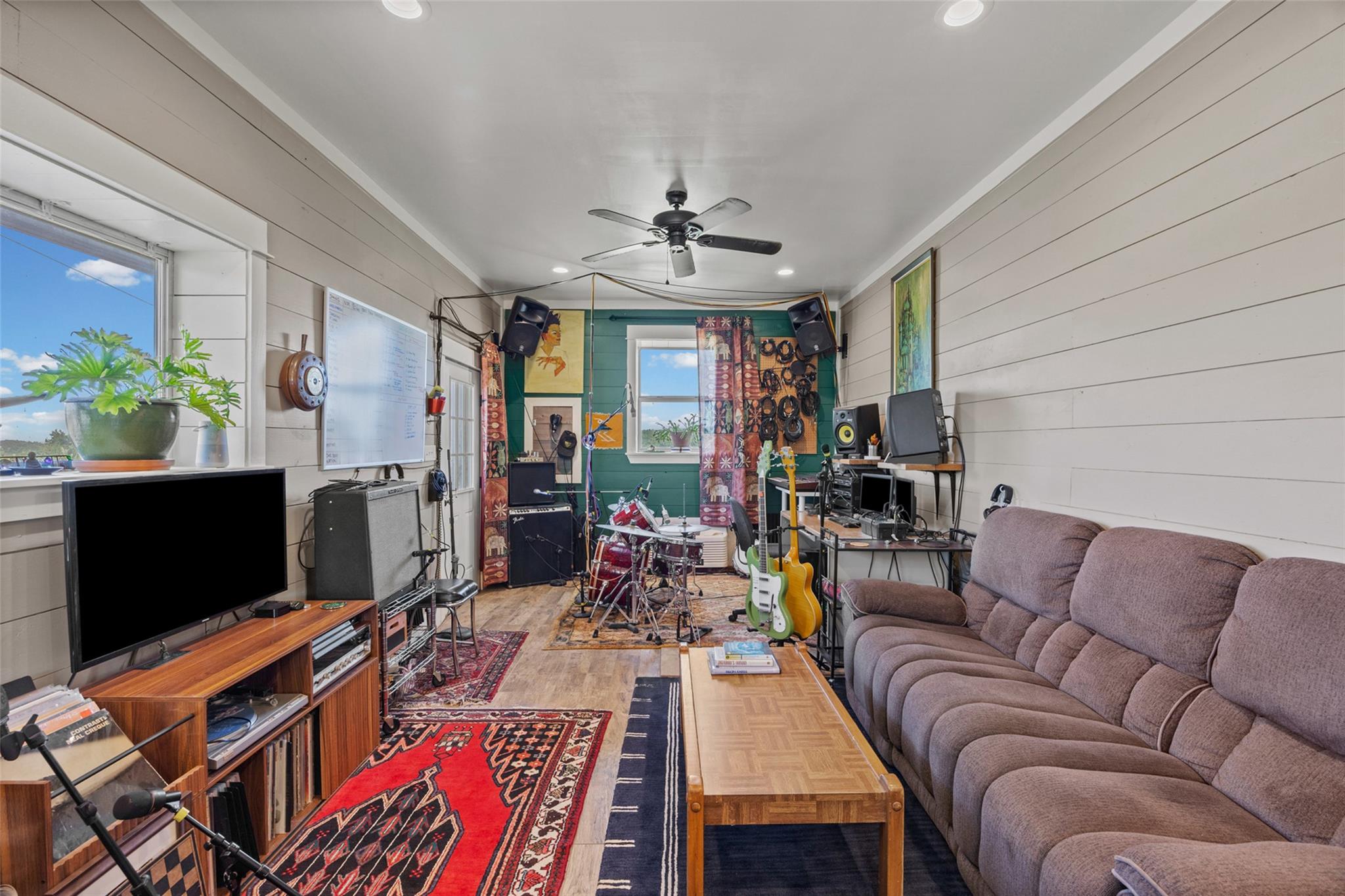 211 Rancho Ladera DR