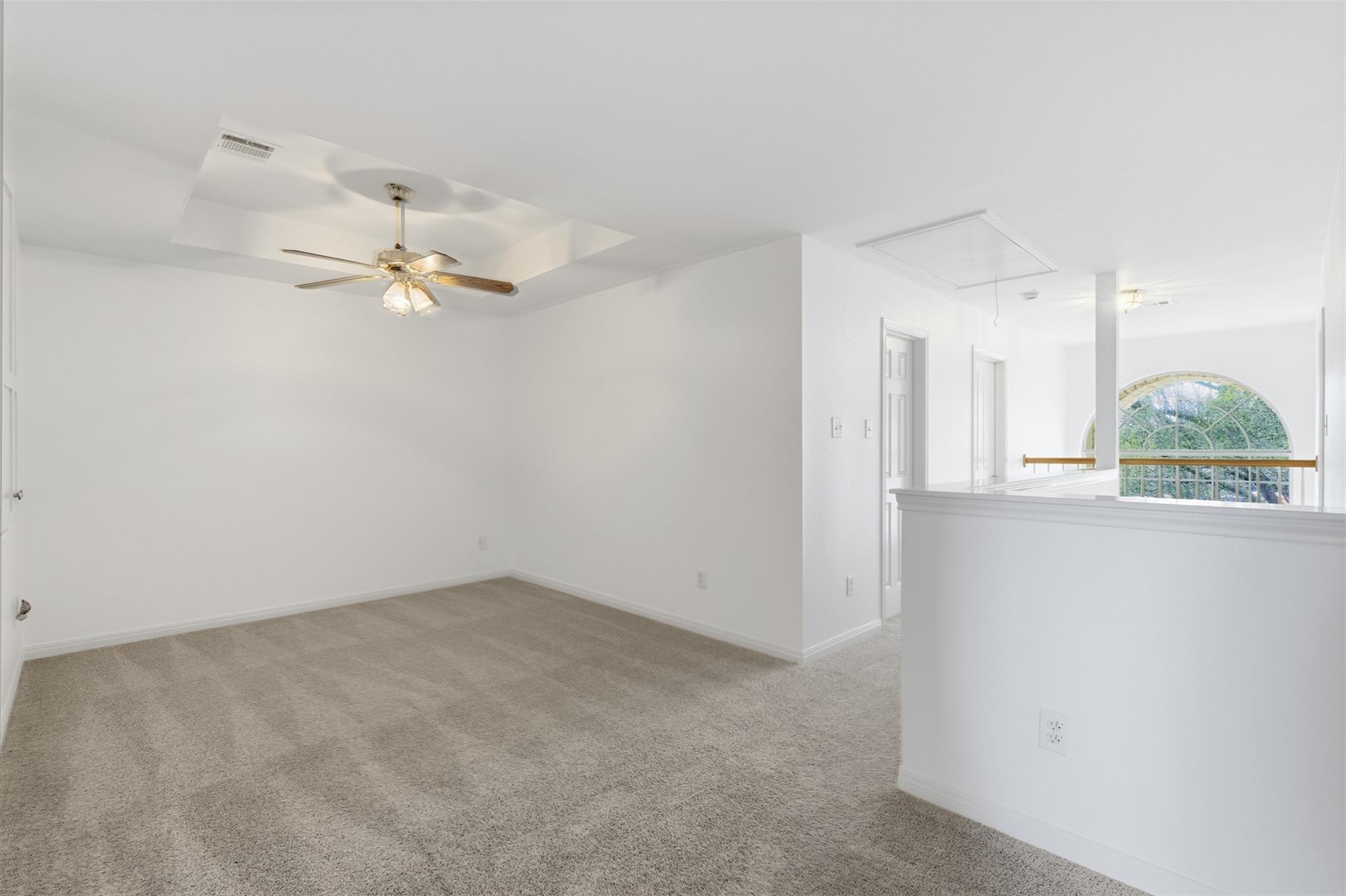 207 Silver Oak DR