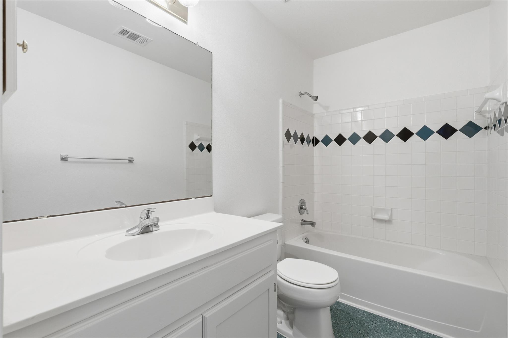 207 Silver Oak DR