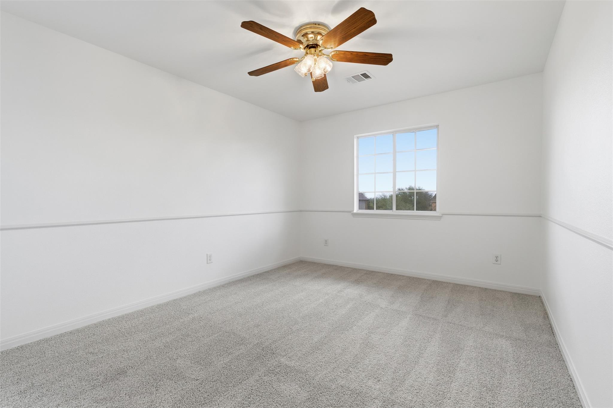 207 Silver Oak DR