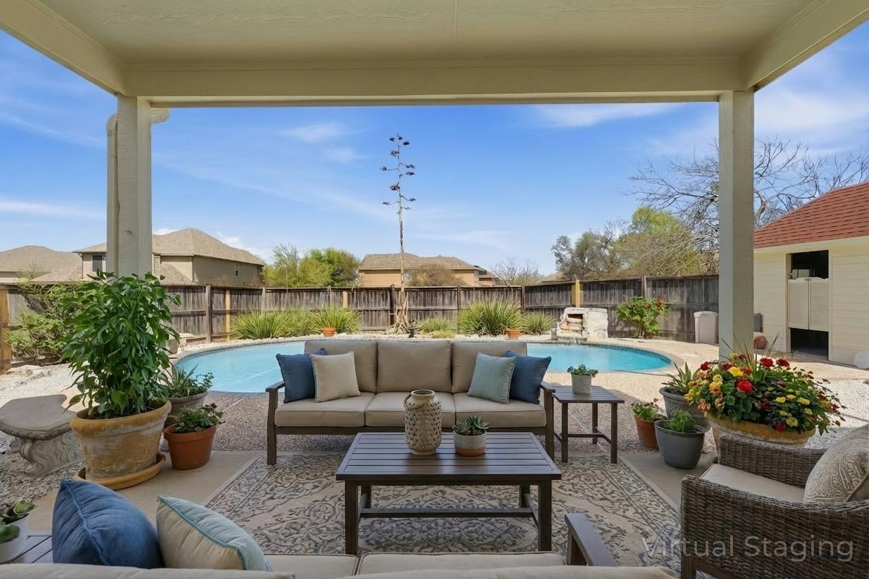 207 Silver Oak DR