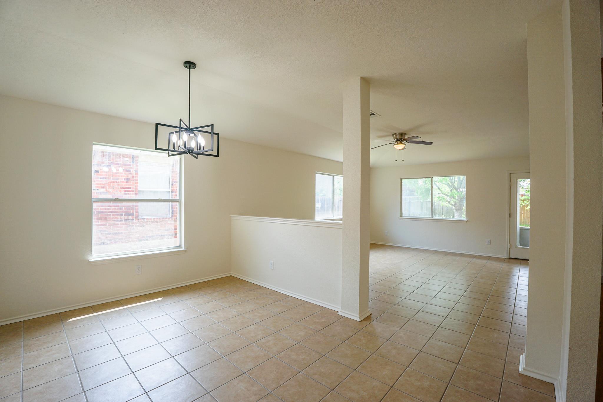 1520 Darjeeling DR