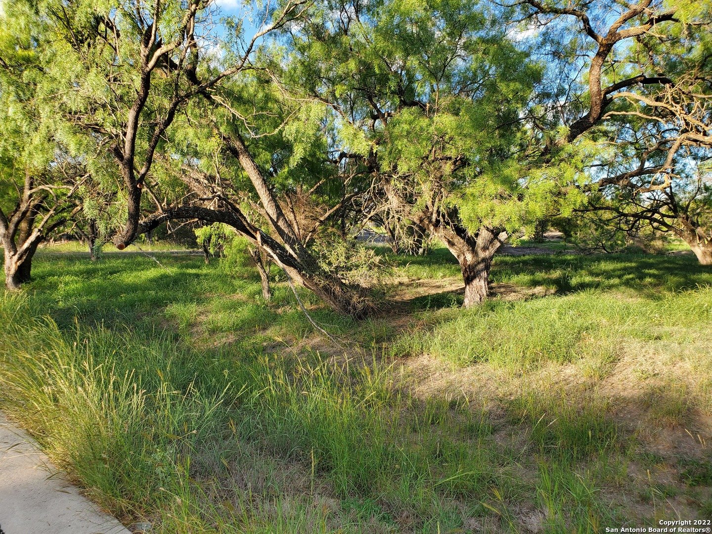 HI CIRCLE W W Hi Circle West - Lot 8088