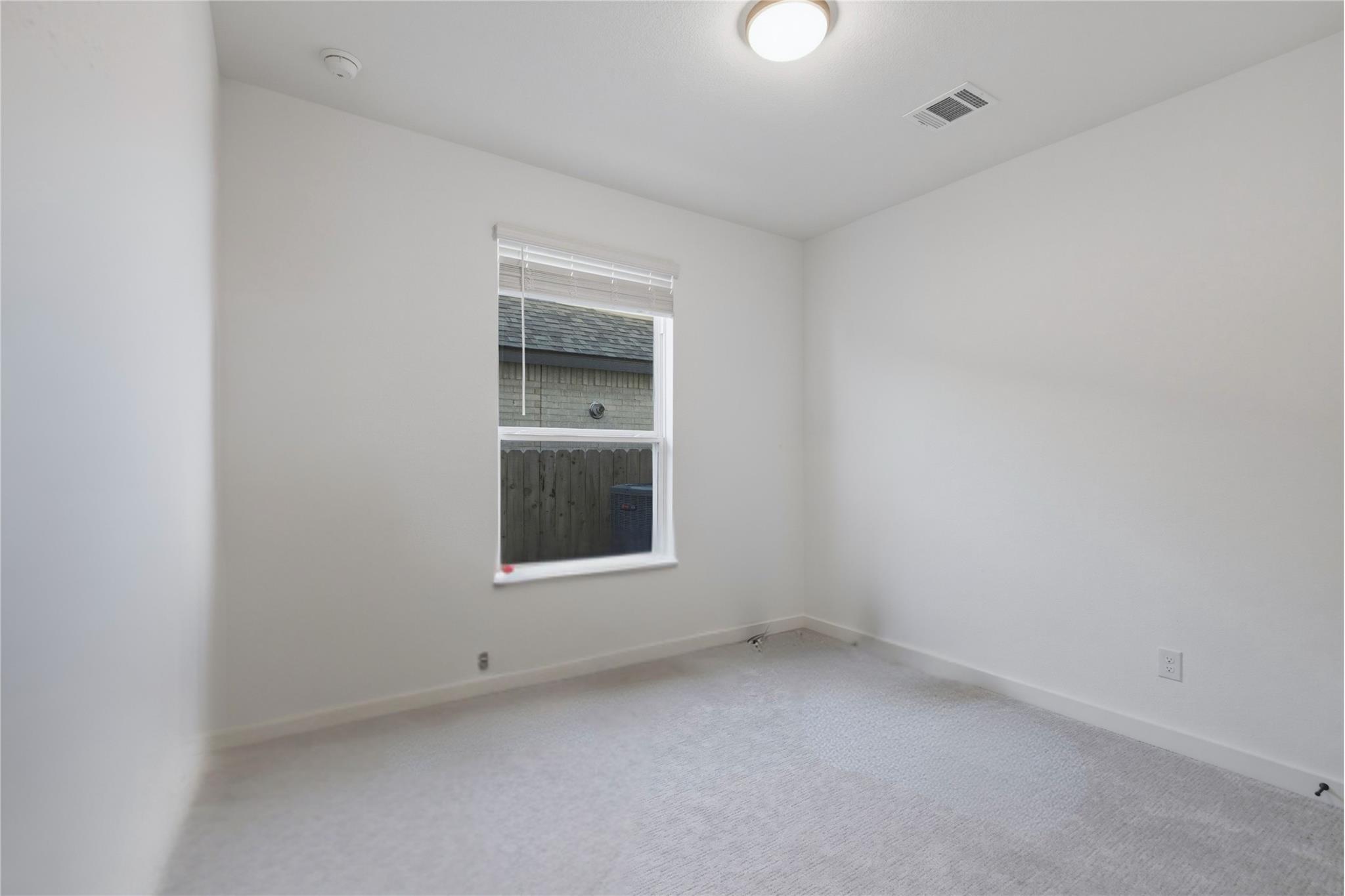 200 Bay Breeze DR