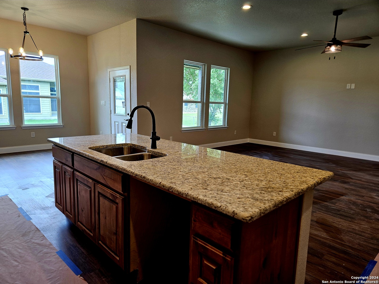 1115 Iris Crescent Dr