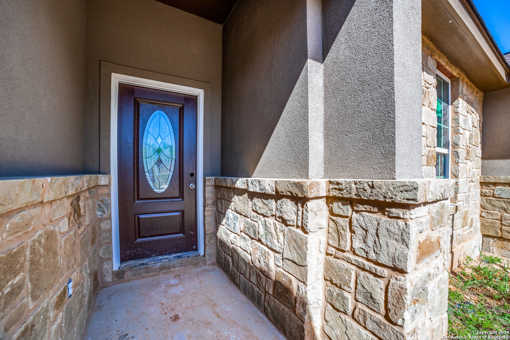 1115 Iris Crescent Dr
