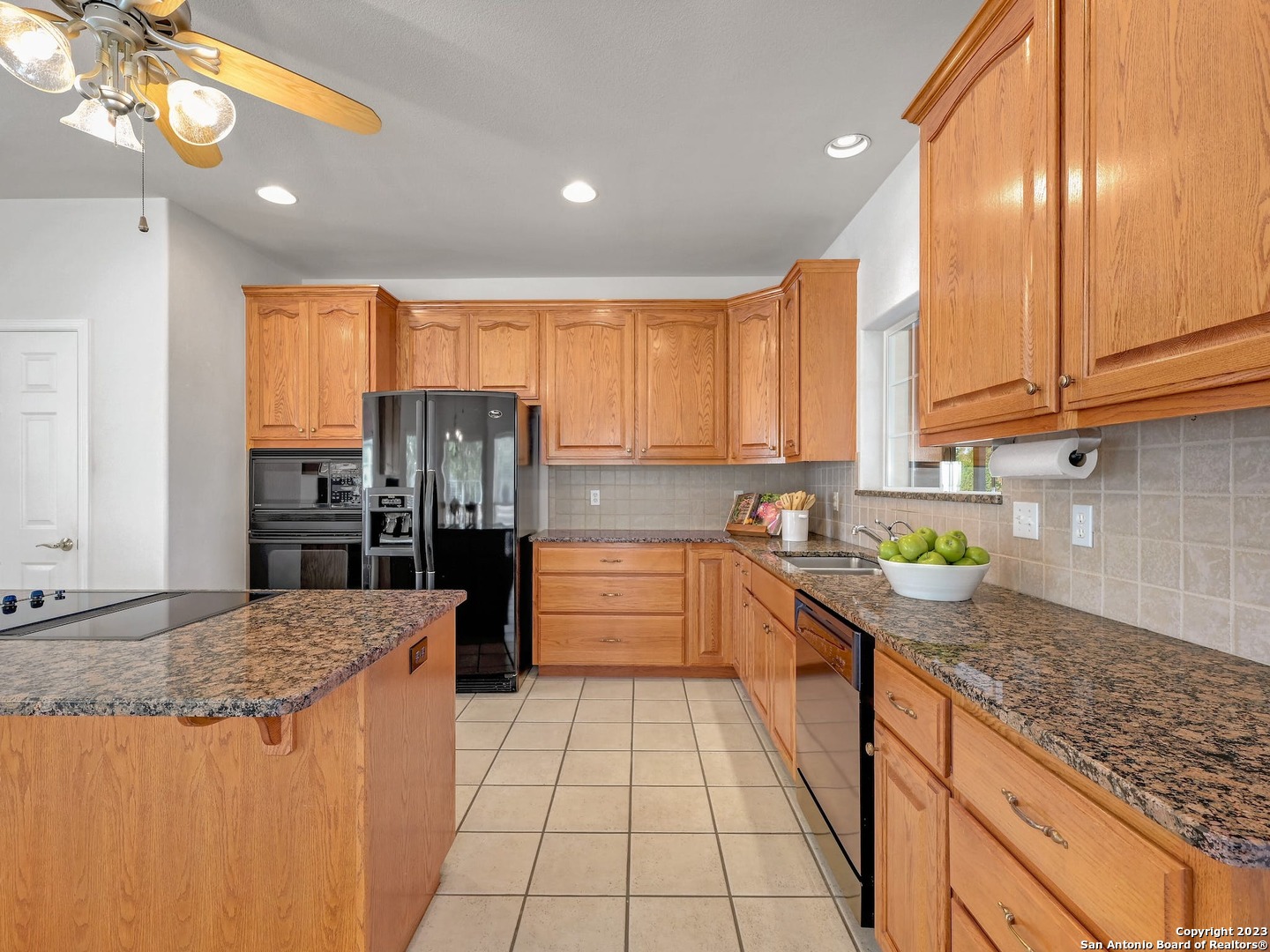 2101 Falconwood Dr