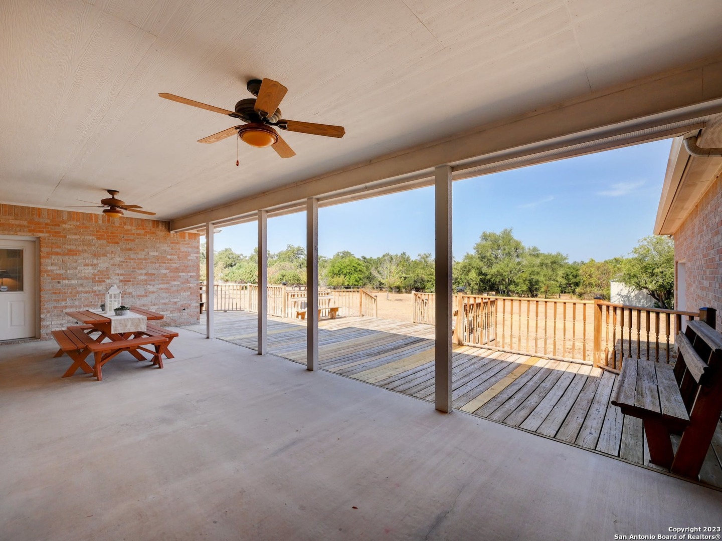 2101 Falconwood Dr