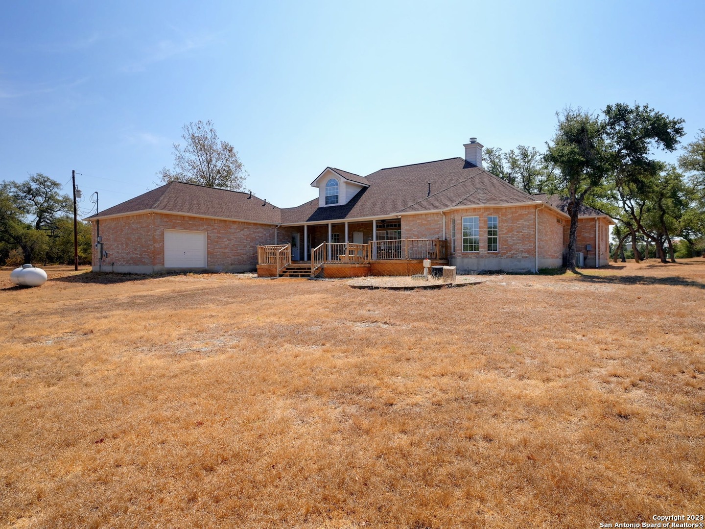 2101 Falconwood Dr