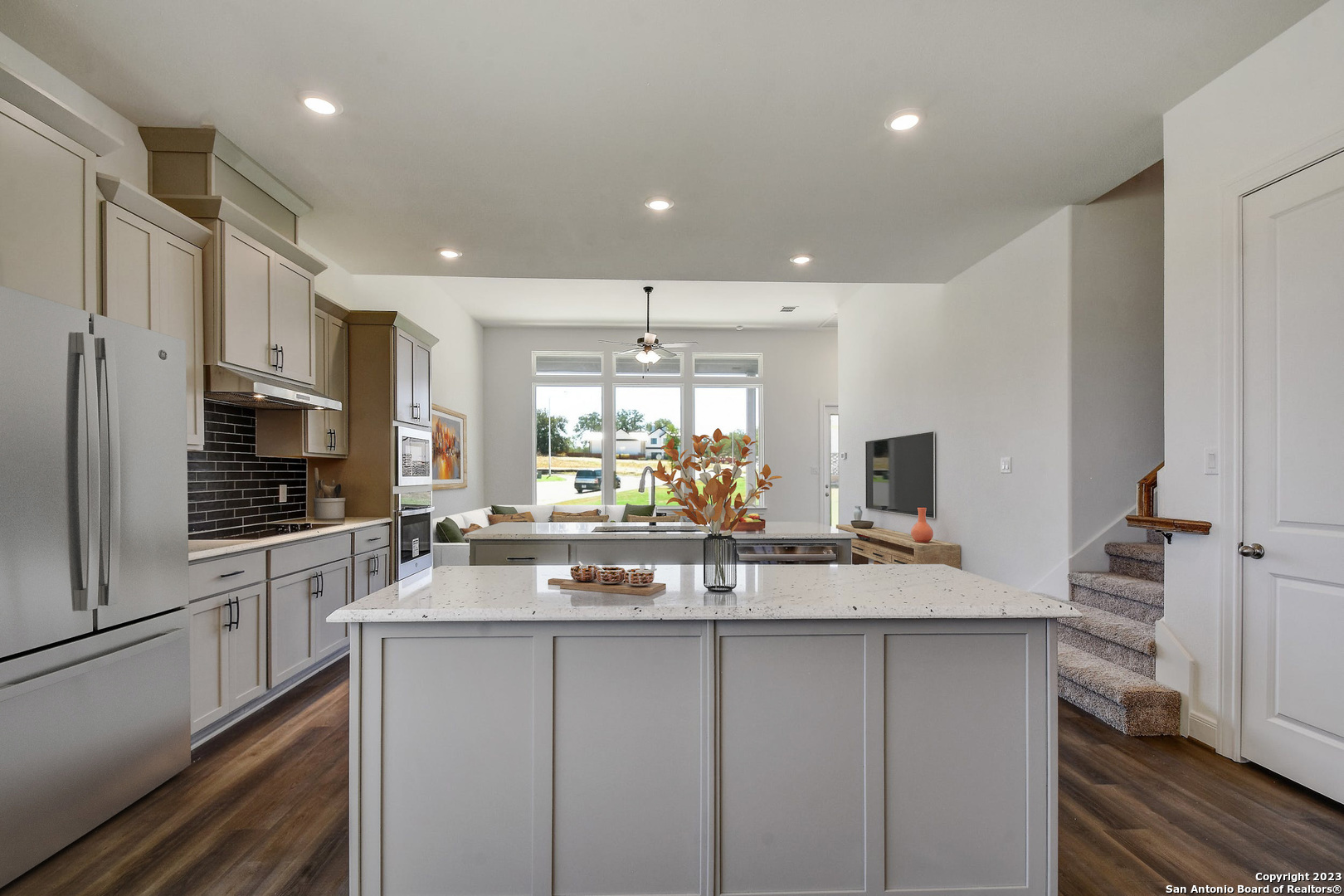 145 W Magnolia Circle