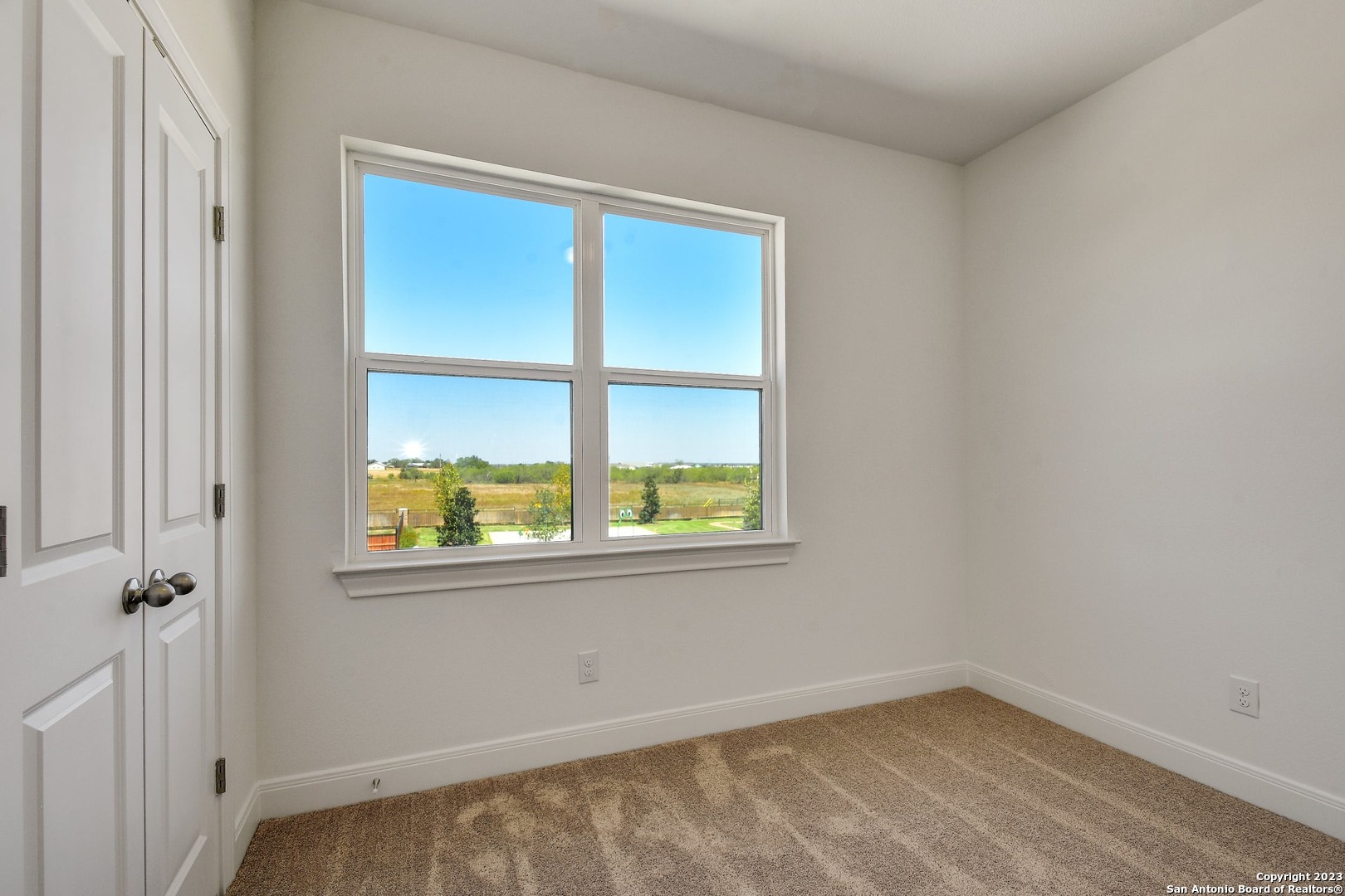 145 W Magnolia Circle