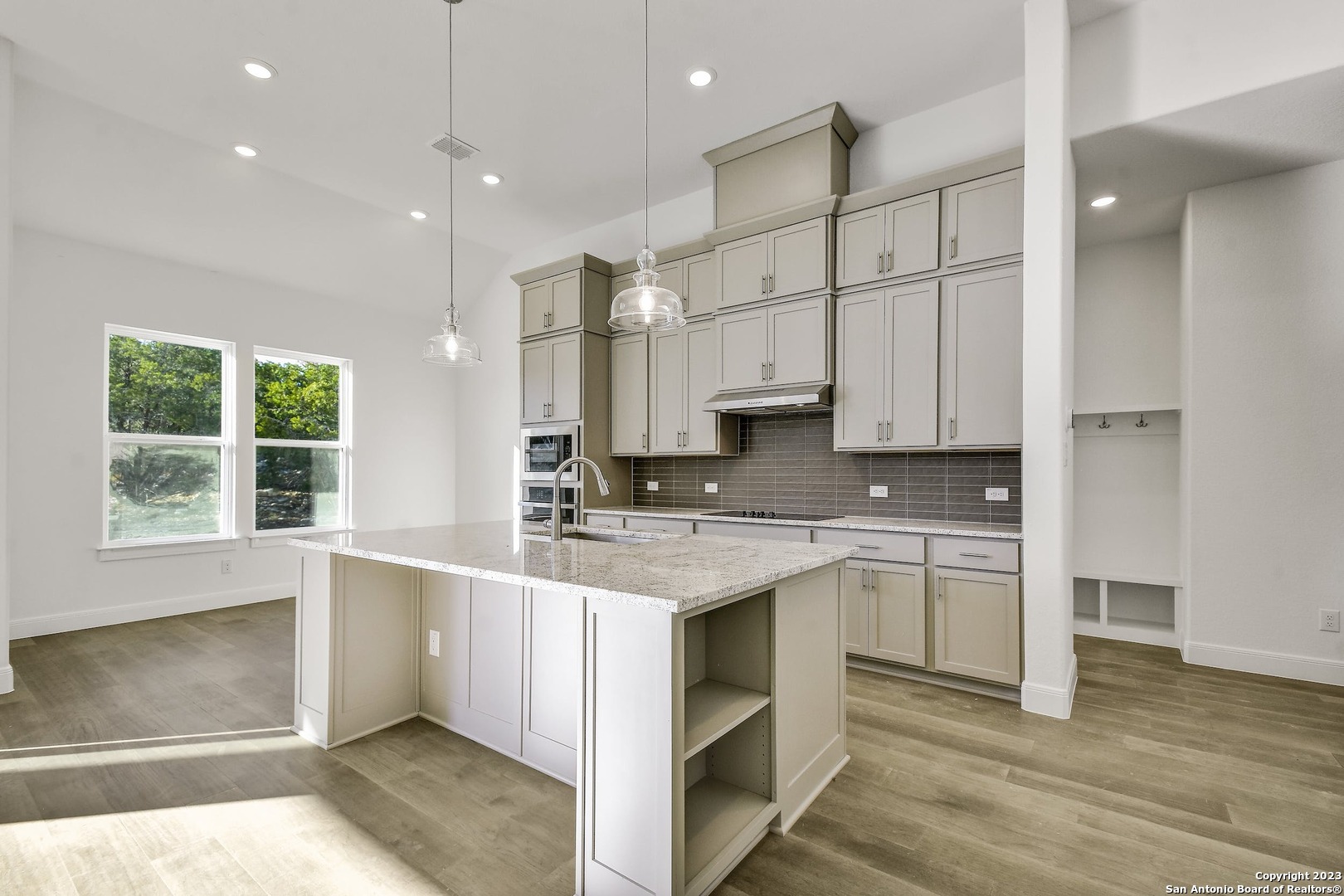 142 Alondra Ln