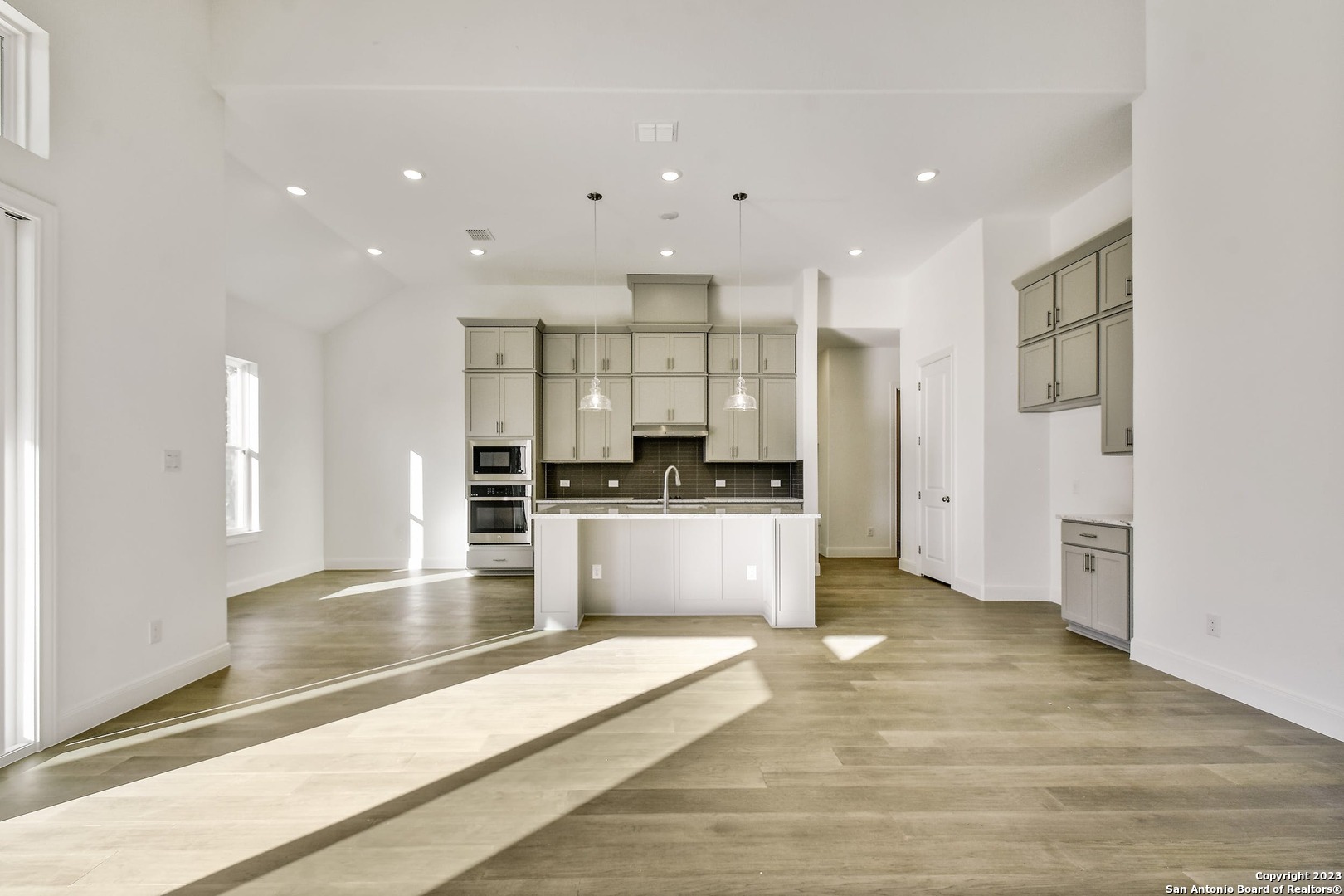 142 Alondra Ln