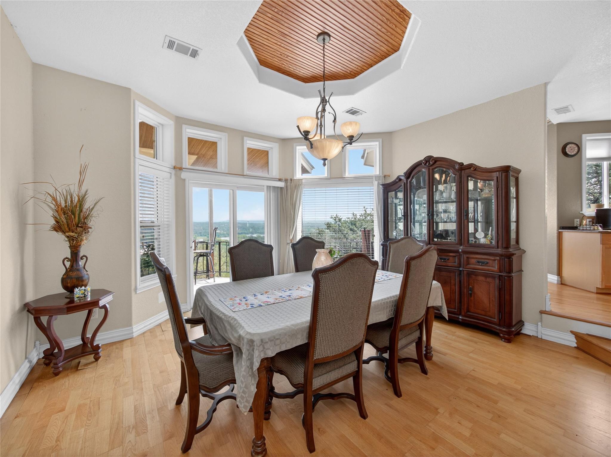 120 La Plata CT