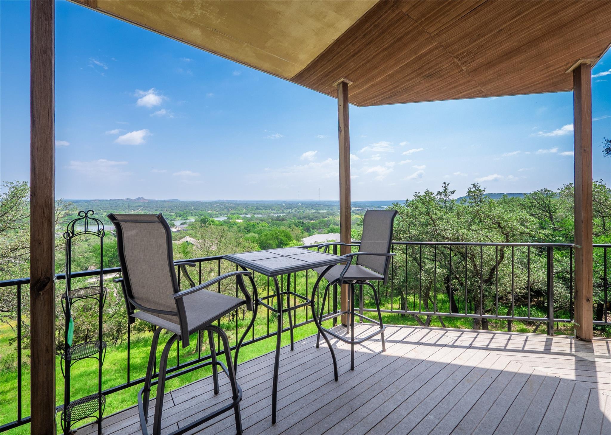 120 La Plata CT