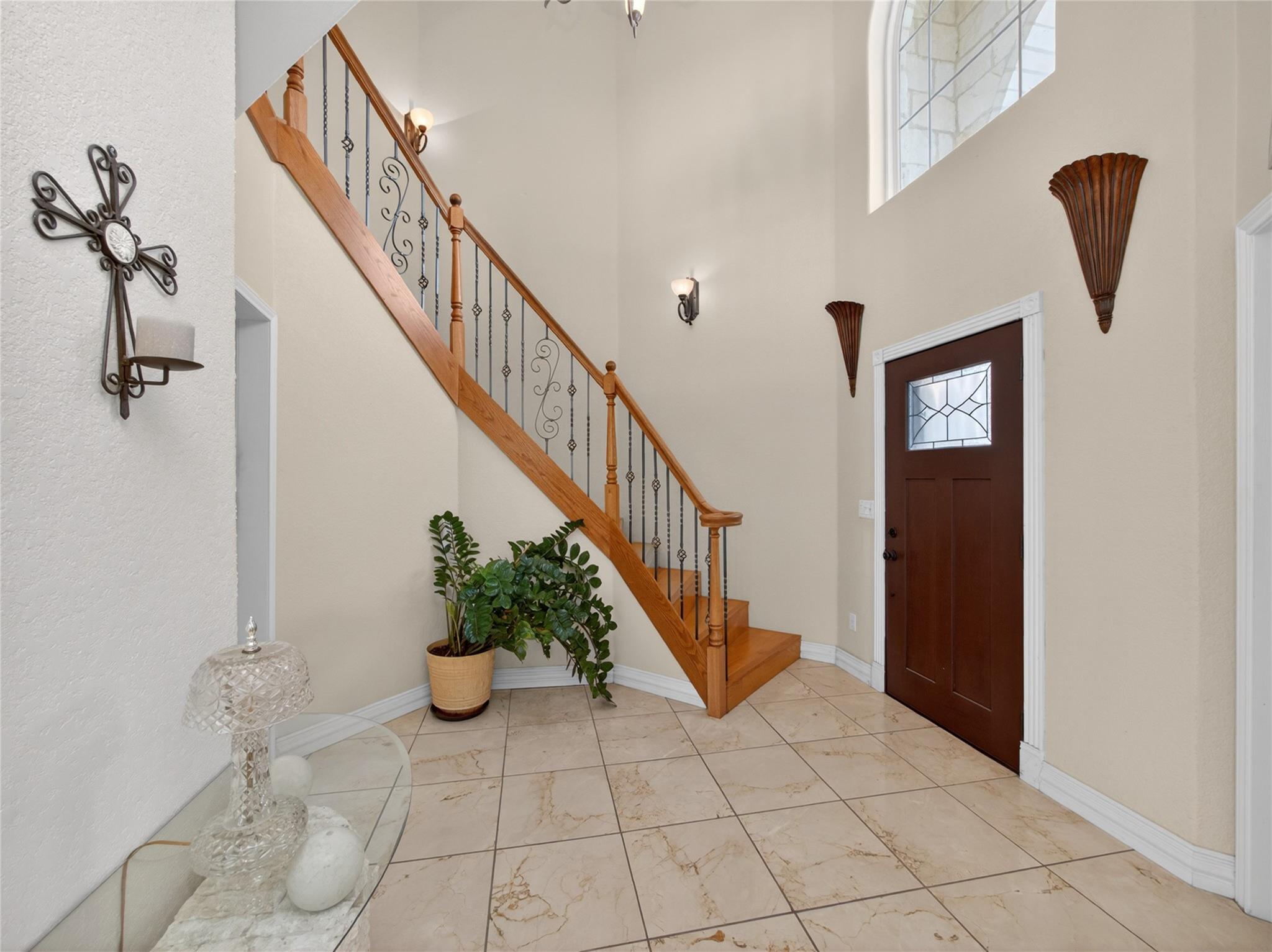 120 La Plata CT