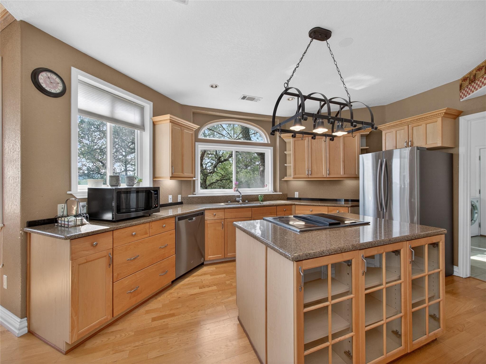 120 La Plata CT