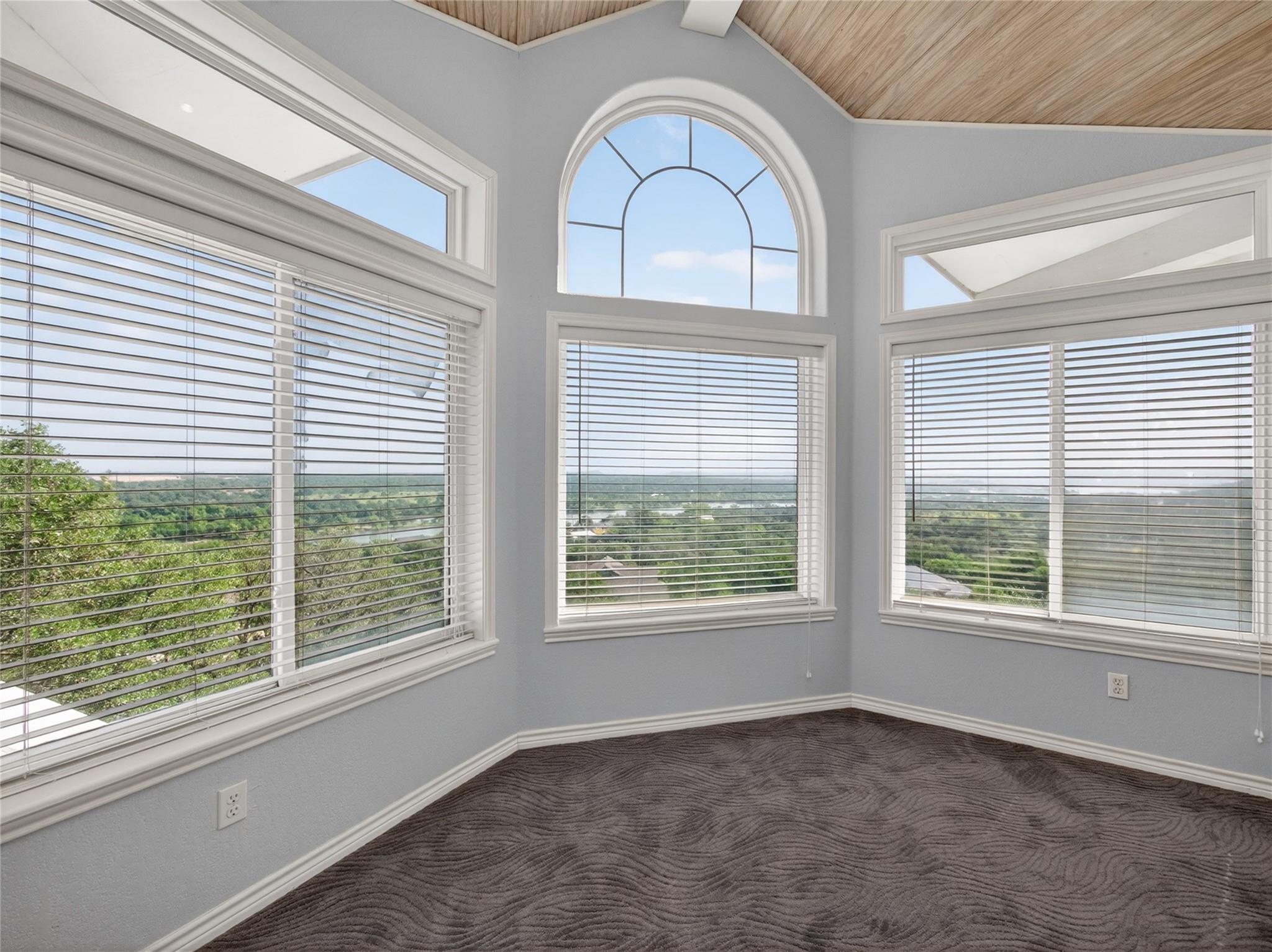 120 La Plata CT