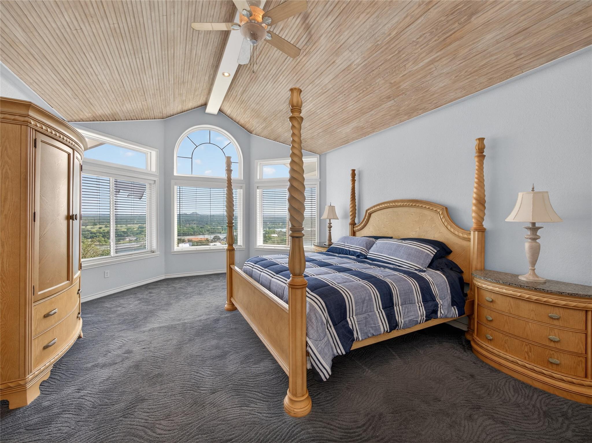 120 La Plata CT