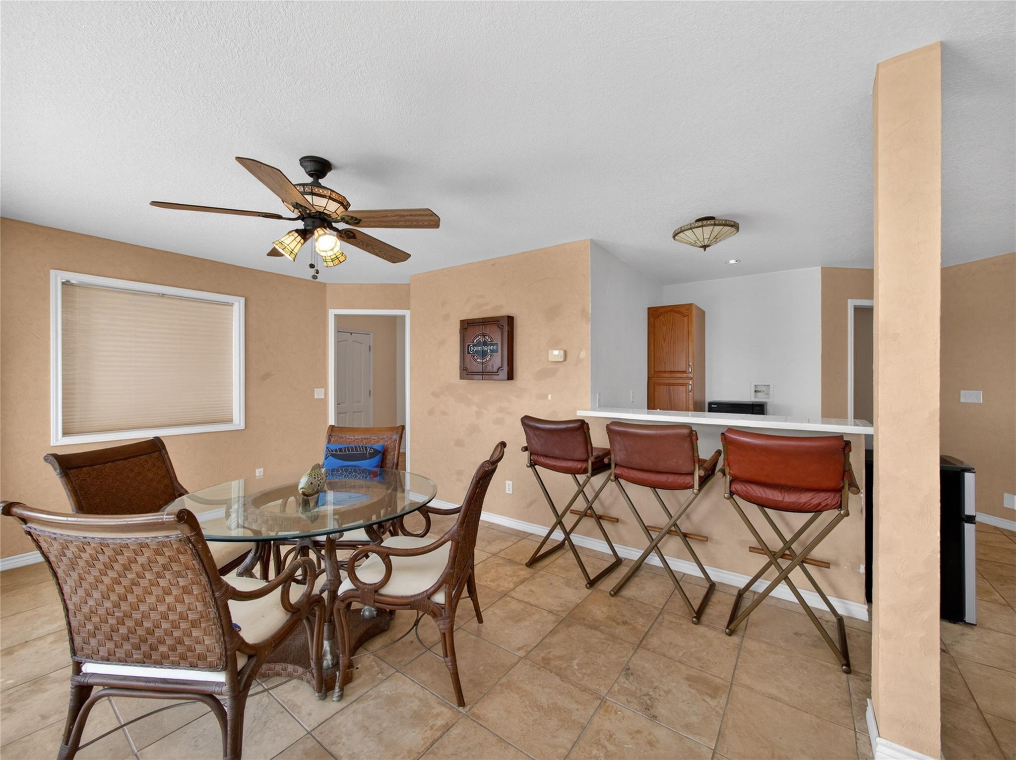 120 La Plata CT