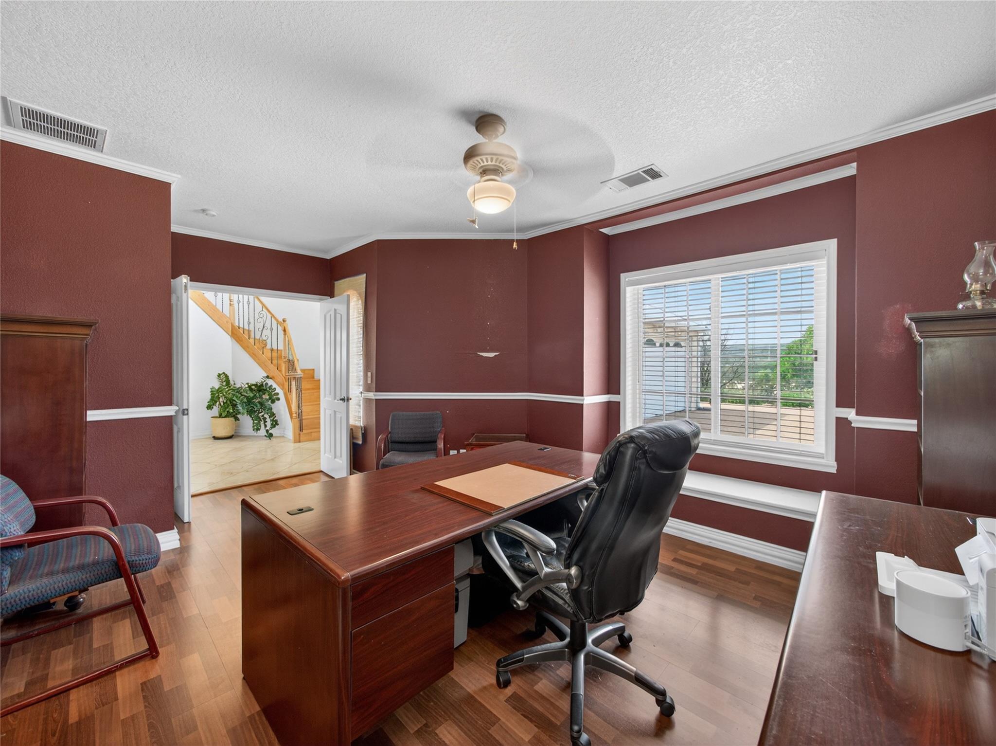 120 La Plata CT