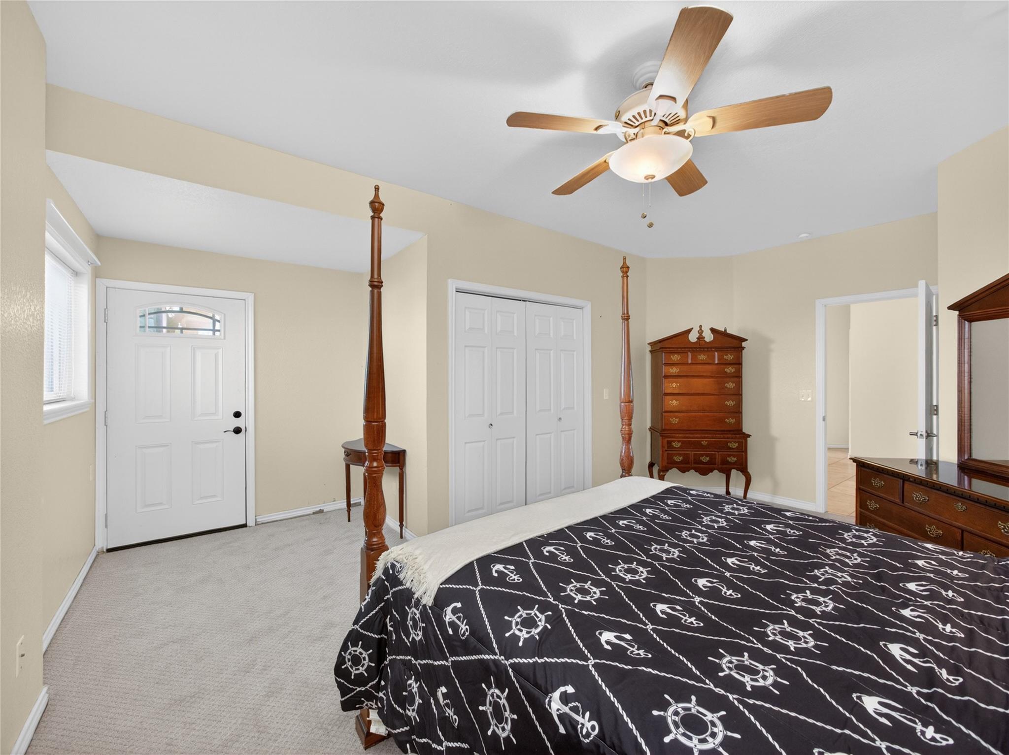 120 La Plata CT