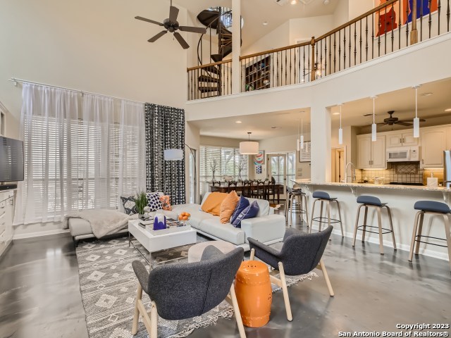428 Oak Shores Dr.