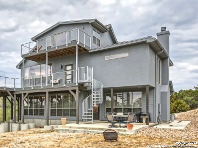 428 Oak Shores Dr.