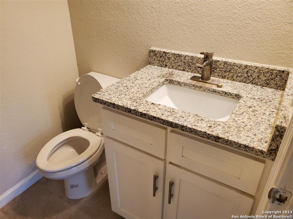 100 Lorenz Road Unit: 1401