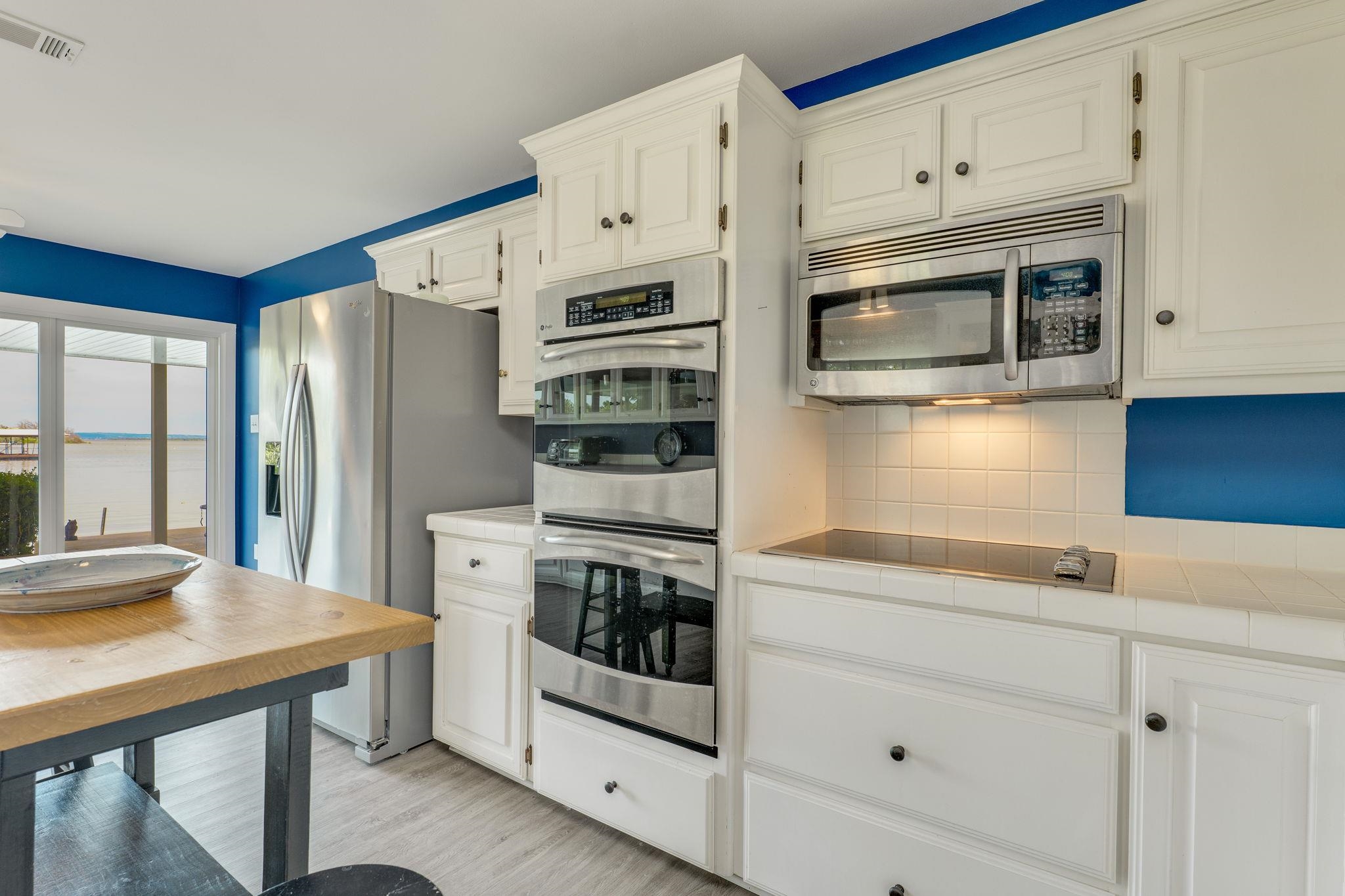 214 Island Lodges Dr