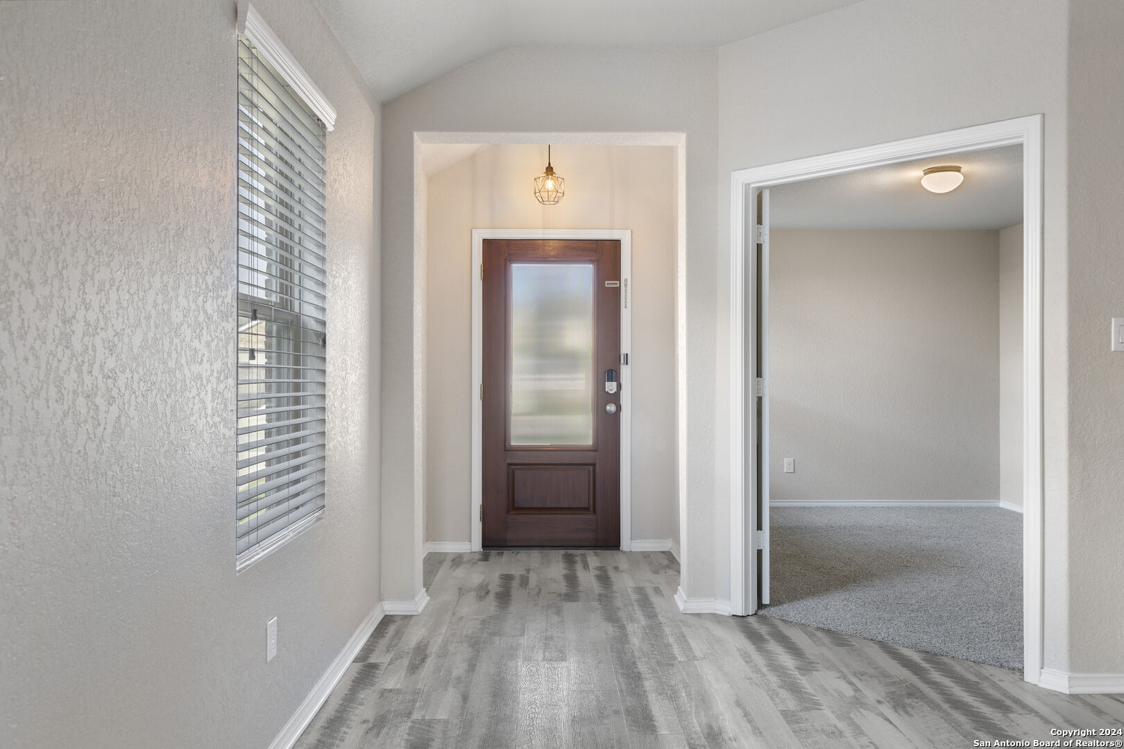 32128 Camellia Bend