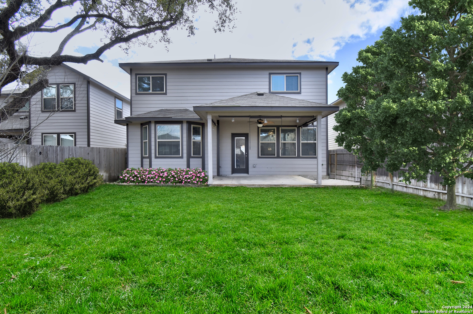11679 TRIBUTE OAKS