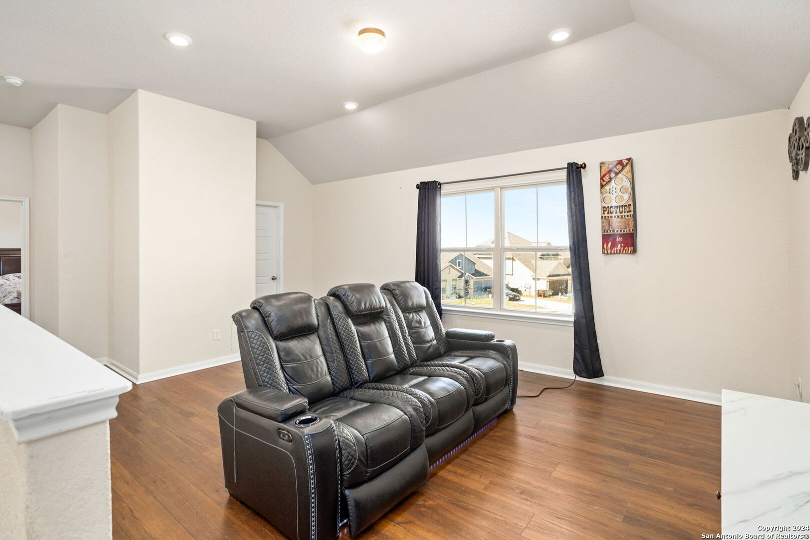 8027 CHASEMONT CT