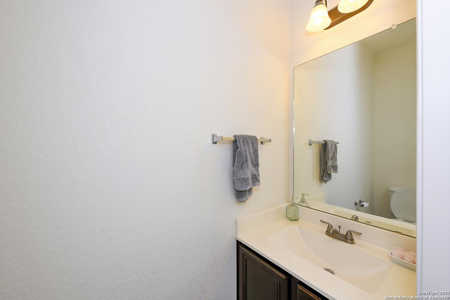 3123 MISSION BELL