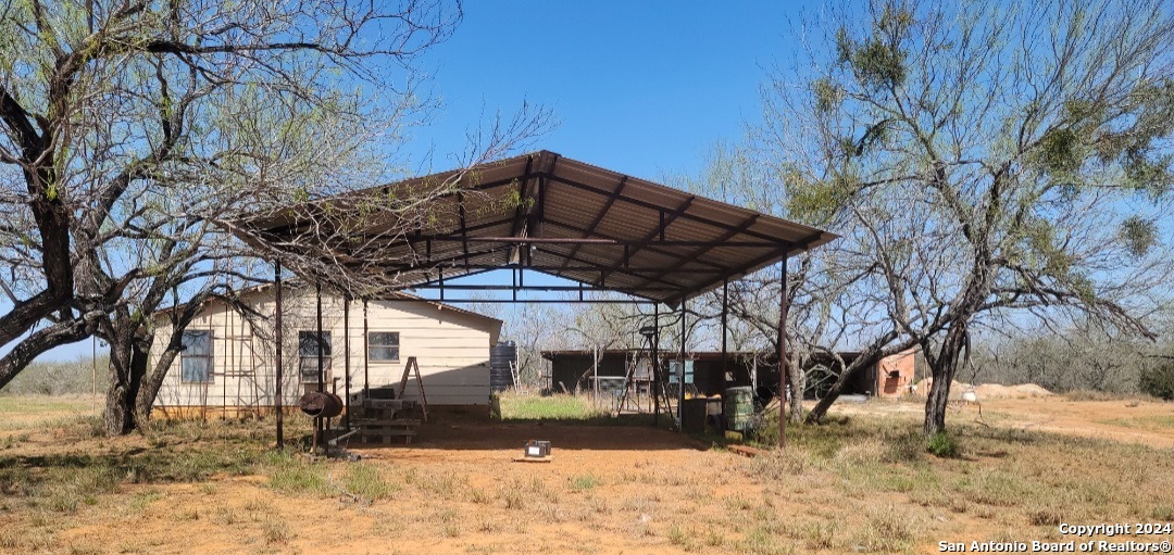 1526 Sandy Road
