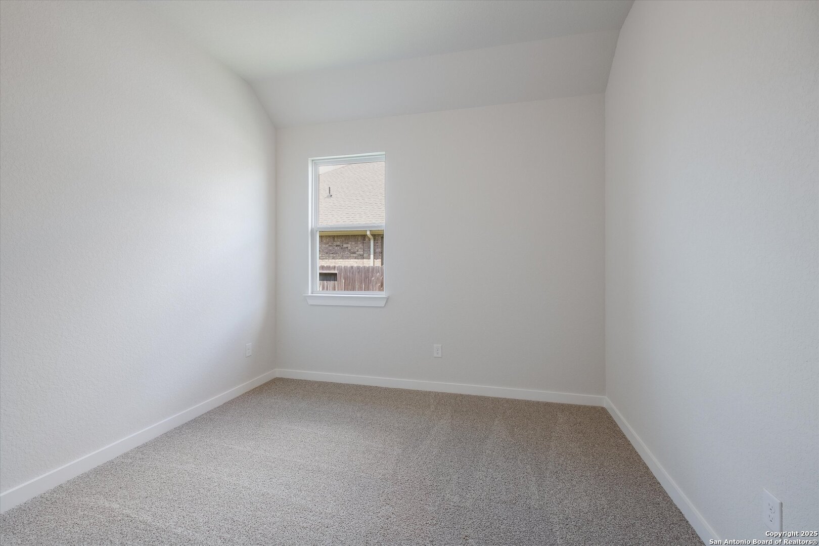 453 Foxtail Valley