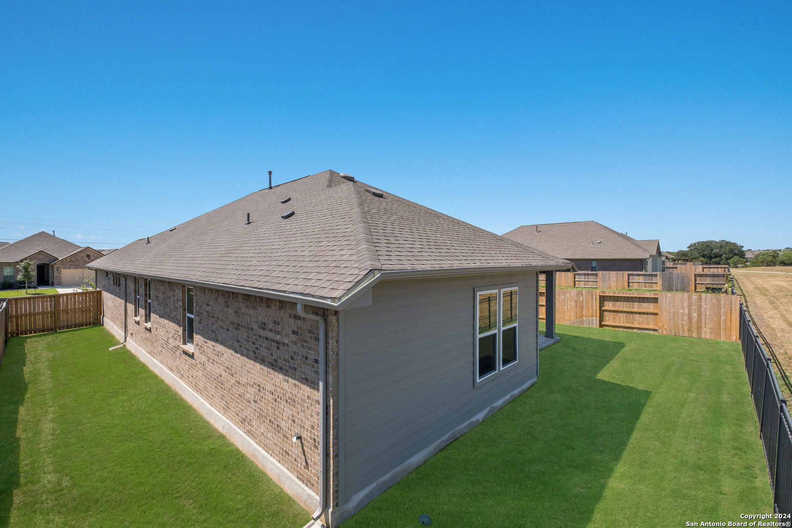 453 Foxtail Valley