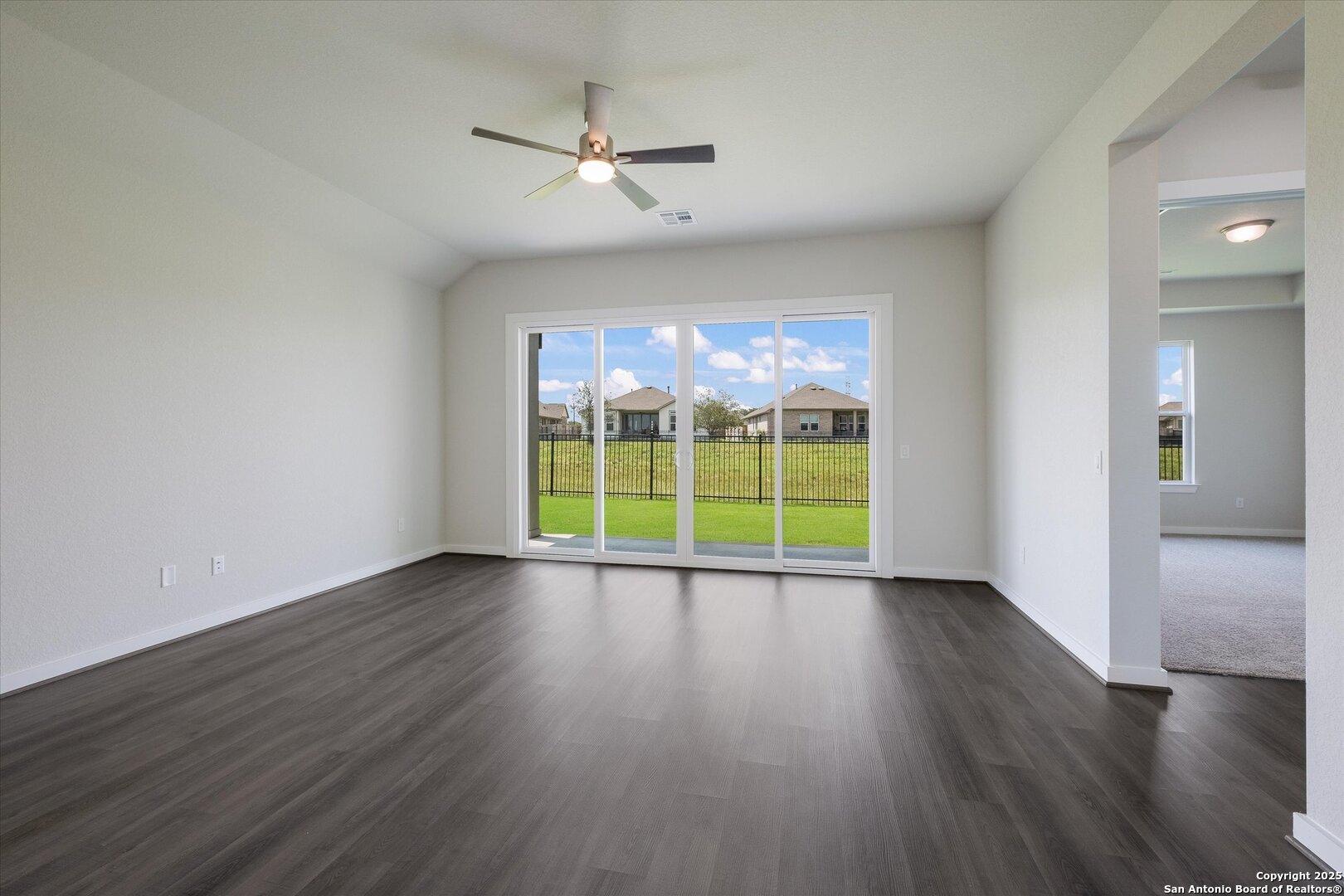 453 Foxtail Valley