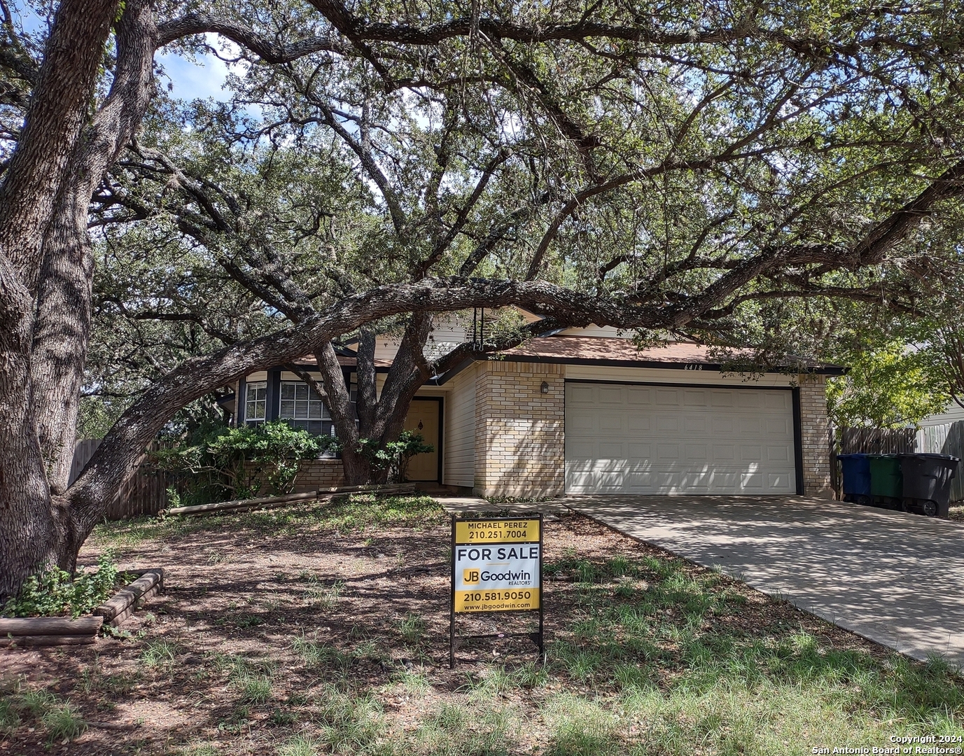 6418 Ridgehurst
