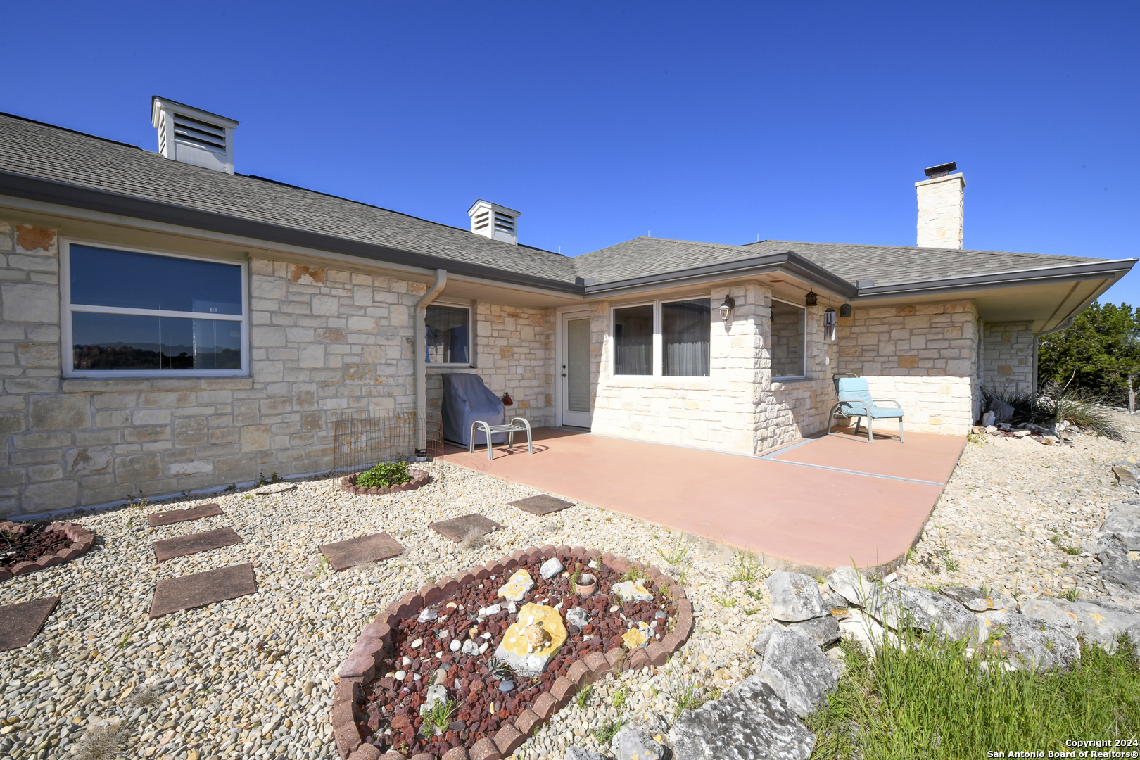 170 LIMESTONE RDG