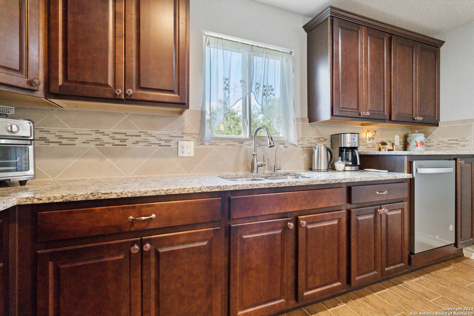 13026 Salt Fork