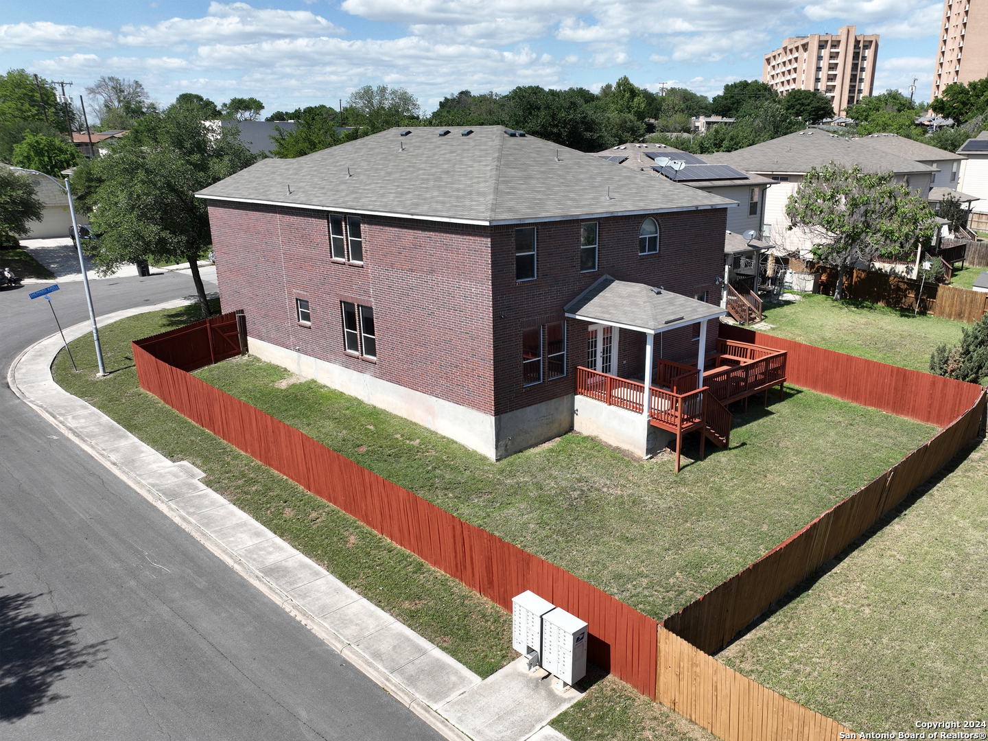 8022 Sheppard Knoll