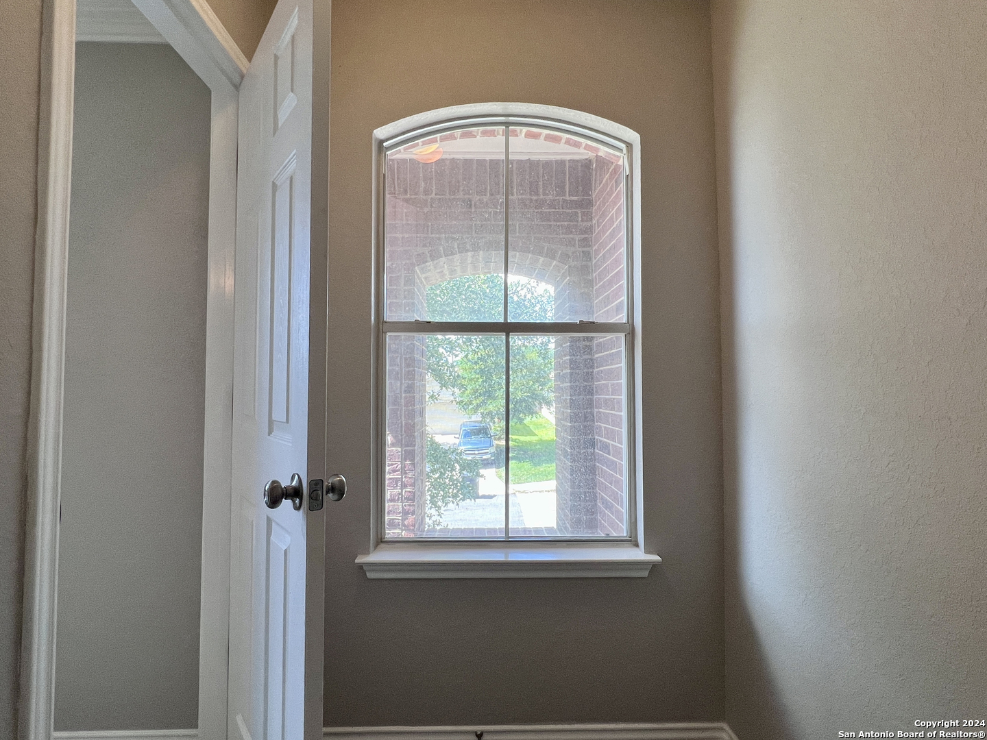 8022 Sheppard Knoll