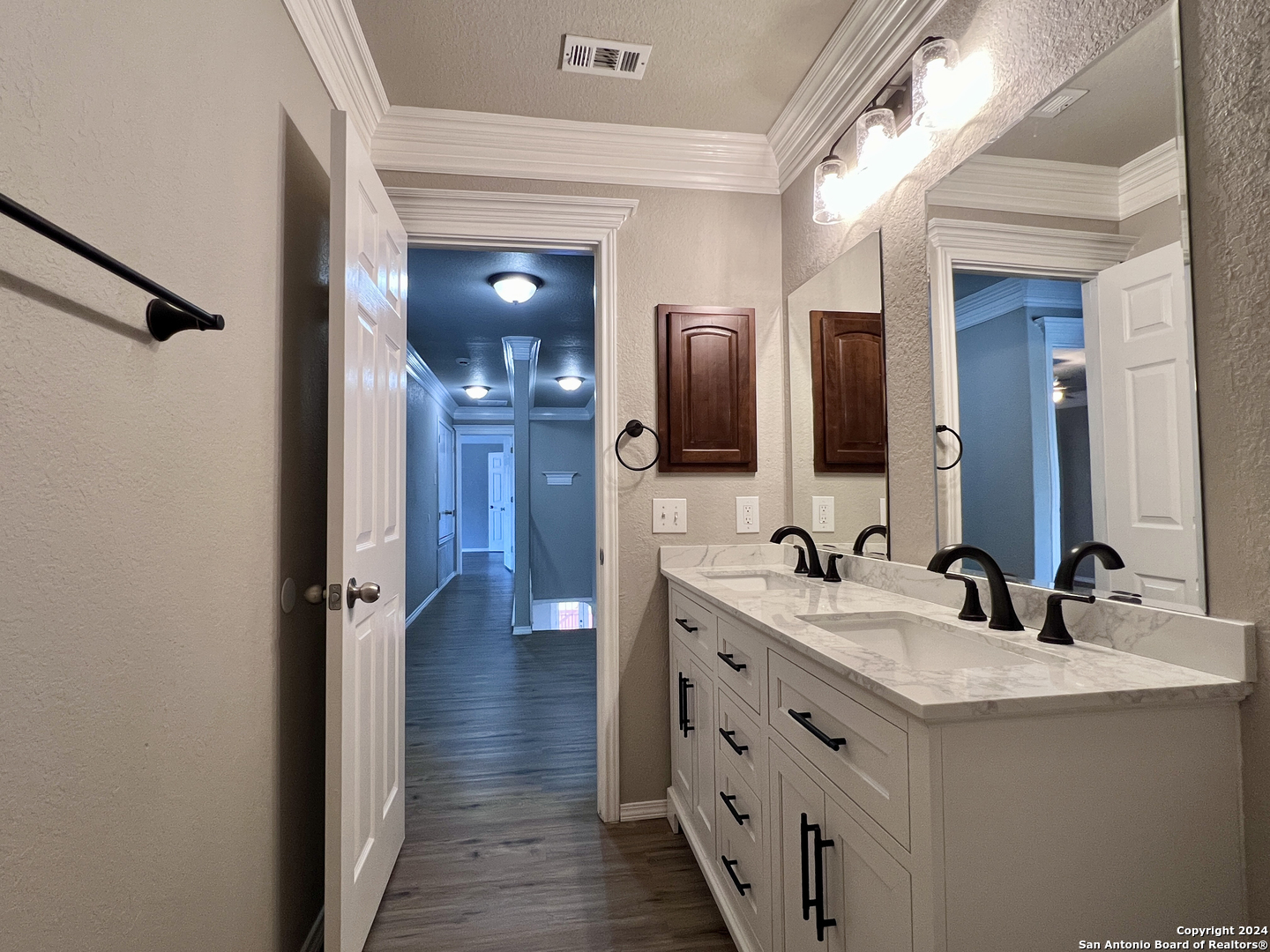 8022 Sheppard Knoll