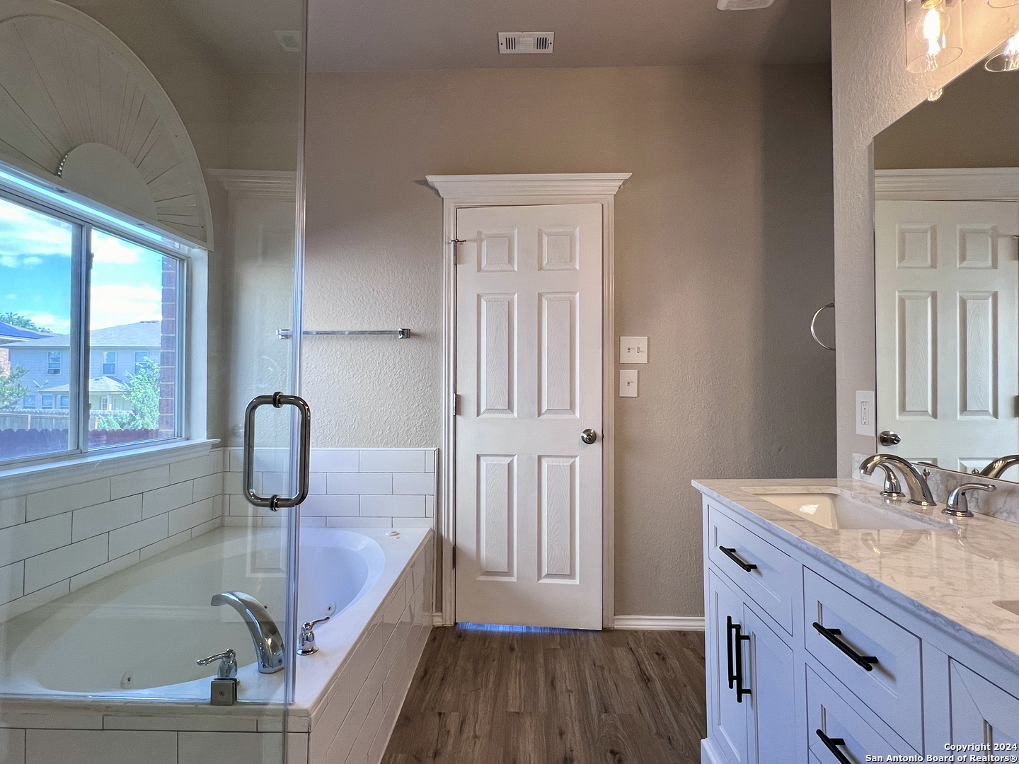 8022 Sheppard Knoll