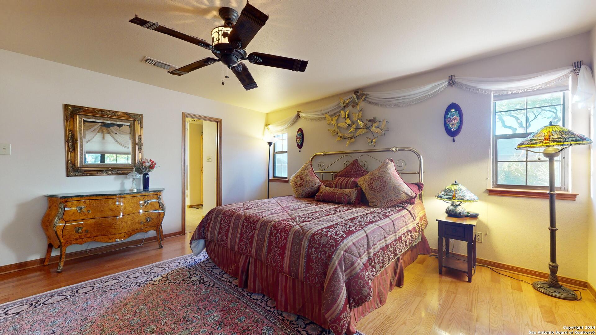 1092 COUNTRY PIKE