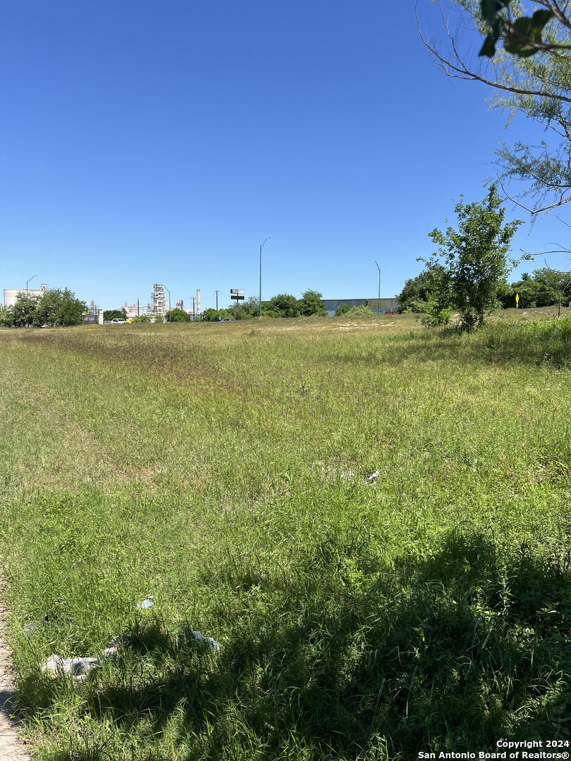 0 LOT Perrin Central